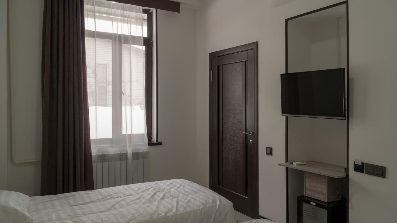 Home Guest Residence 比什凯克 外观 照片